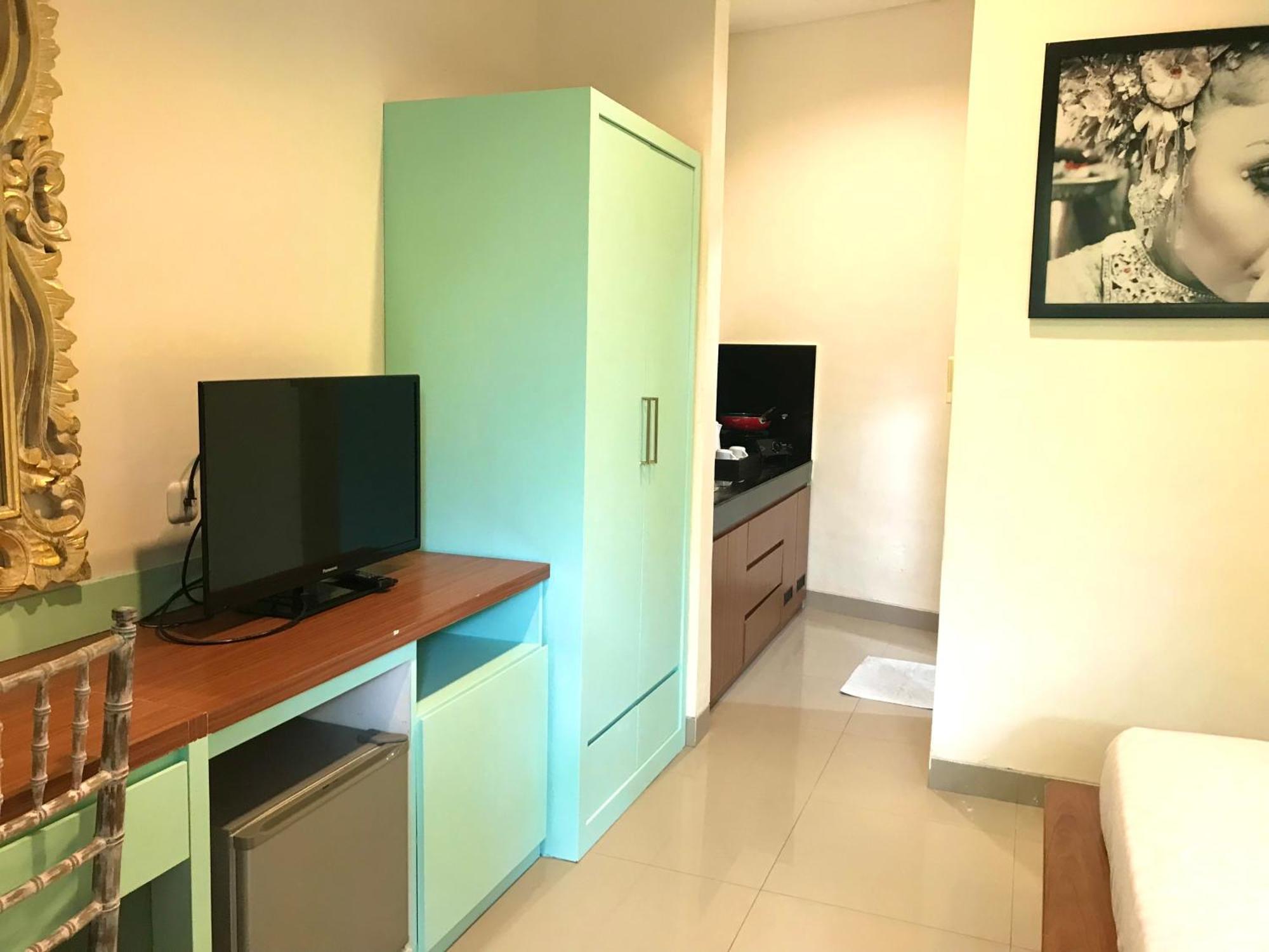 Ayu Love & Harmony Guest House Sanur  Exterior photo