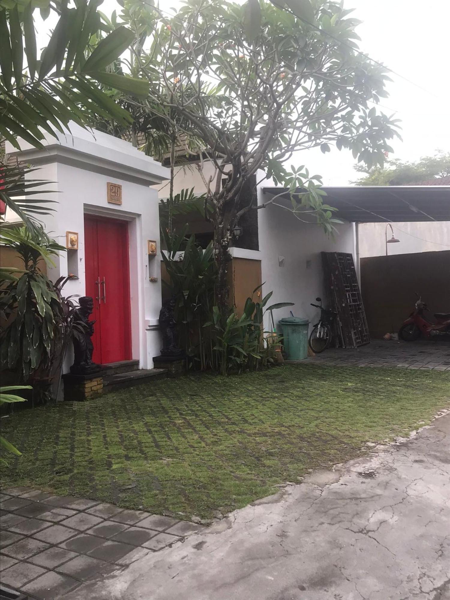 Ayu Love & Harmony Guest House Sanur  Exterior photo